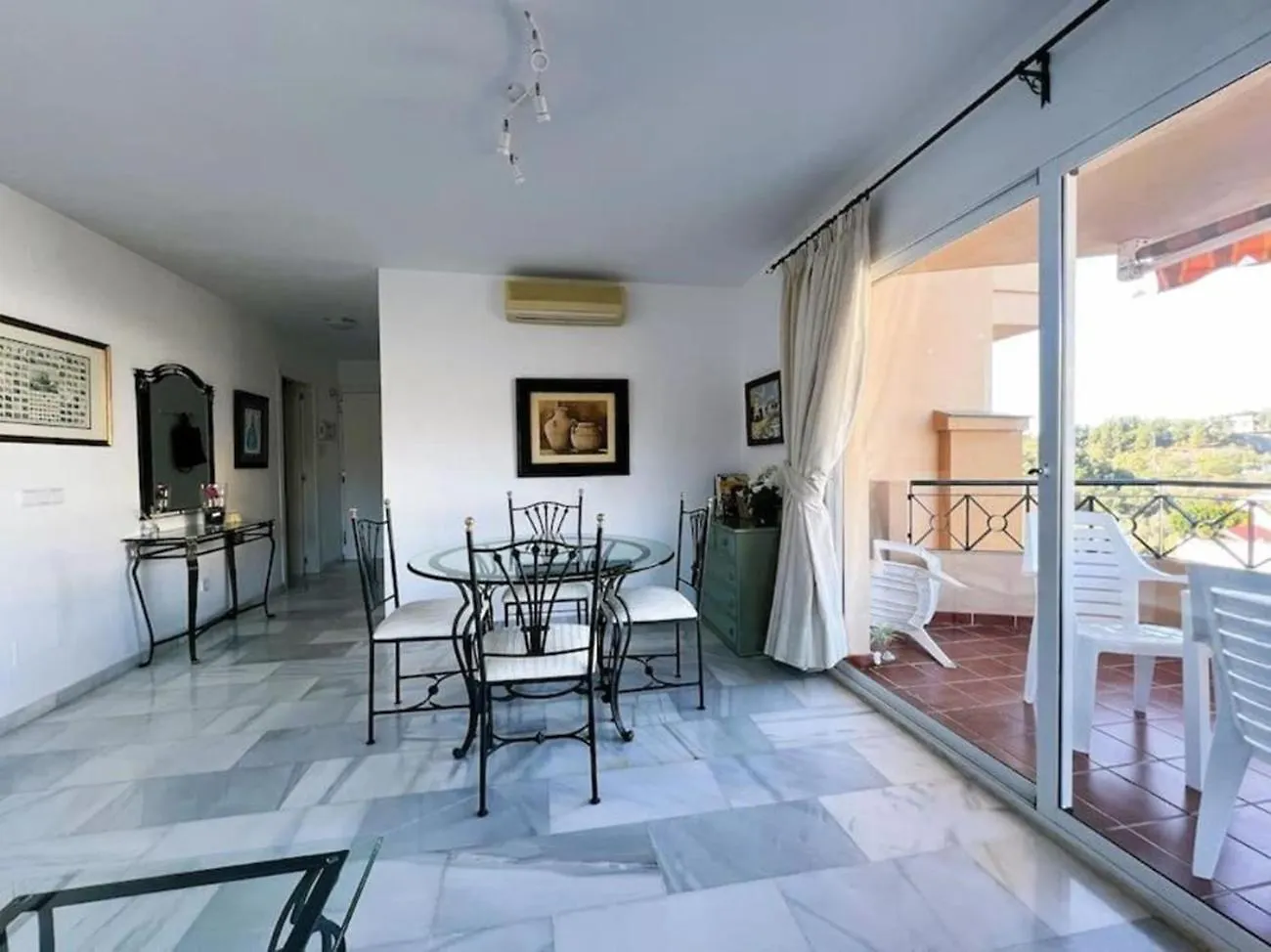 Dona Paquita Apartment Malaga Spain